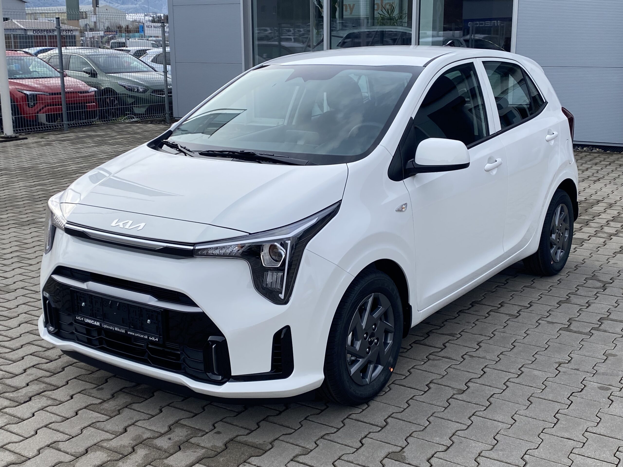 Kia Picanto - Image 2