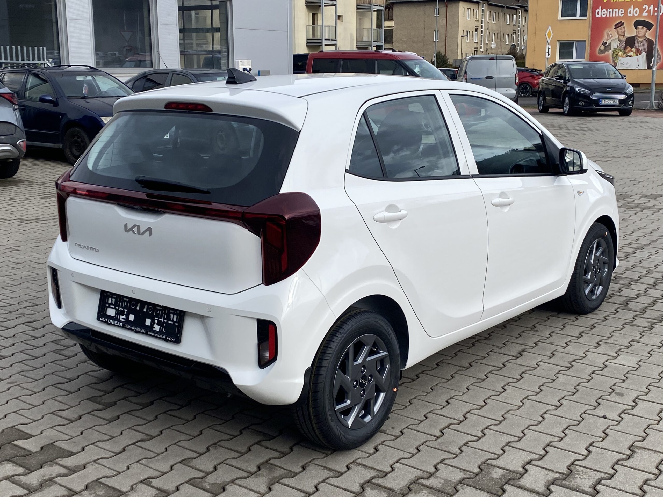 Kia Picanto - Image 4