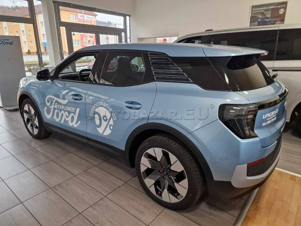 Ford Explorer - Image 1