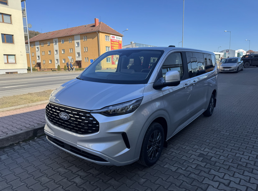 Ford Custom Tourneo 2.0 TDCi EB 170k A8 – AWD (125kW) - Image 3