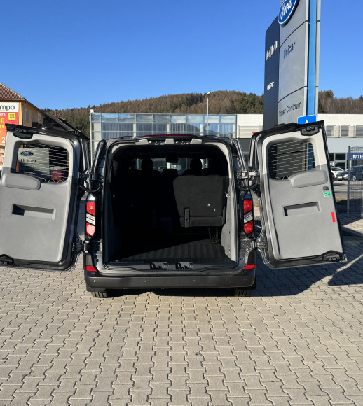 Ford Custom Kombi Business 2.0 TDCi EB 170k A8 – FWD (125kW) - Image 3
