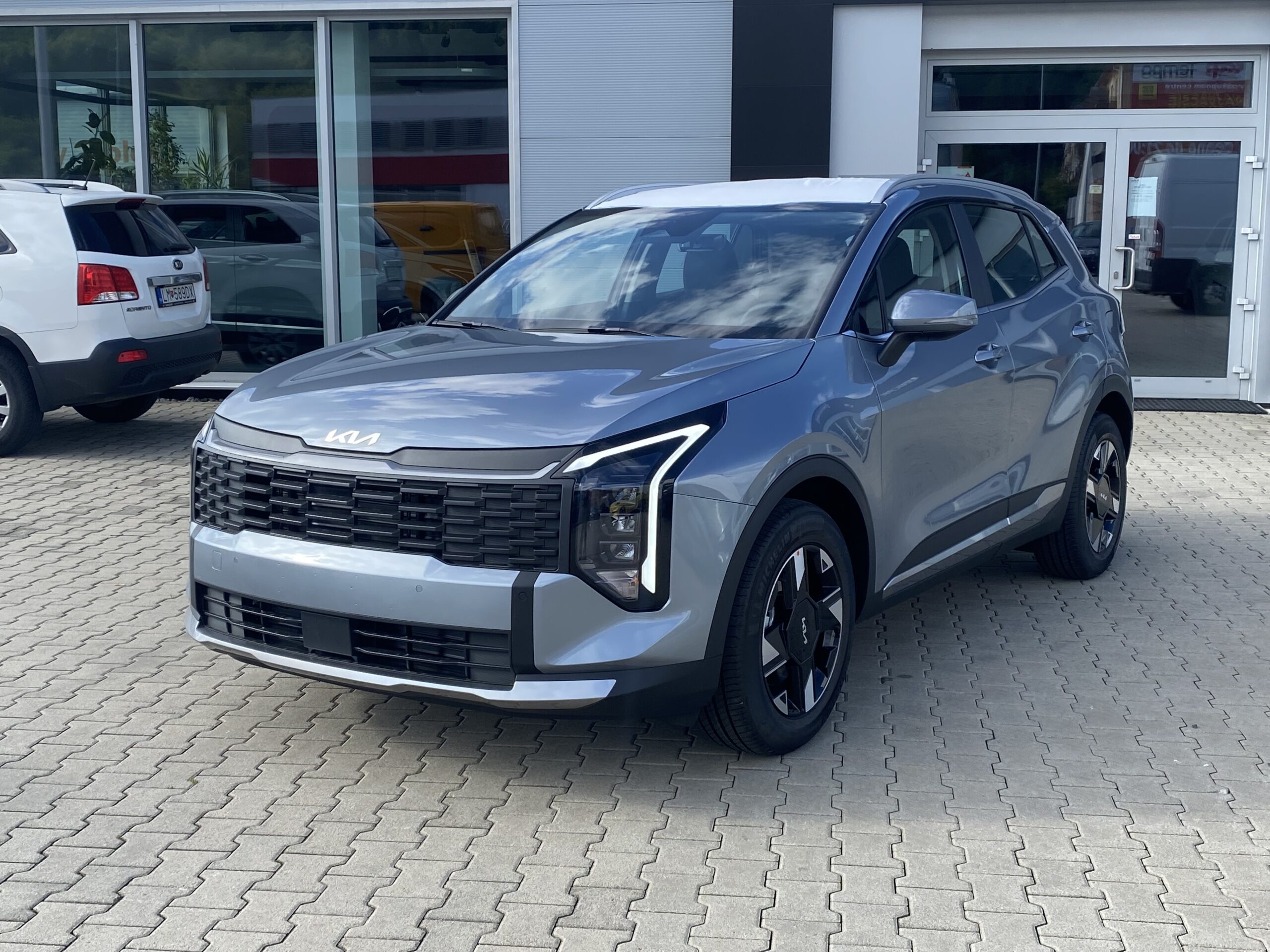Kia Sportage - Image 1