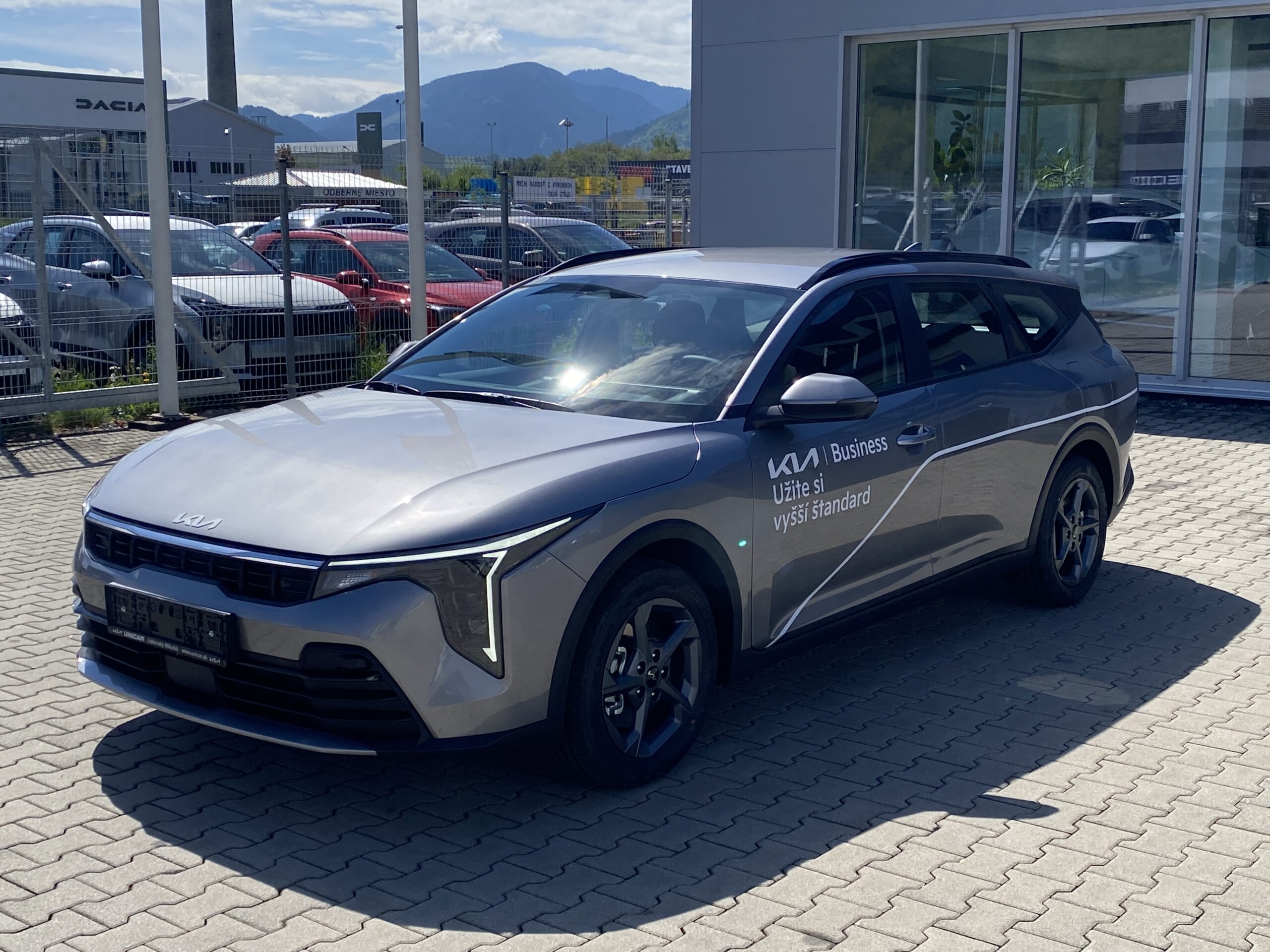 Kia K4 SW - Image 3