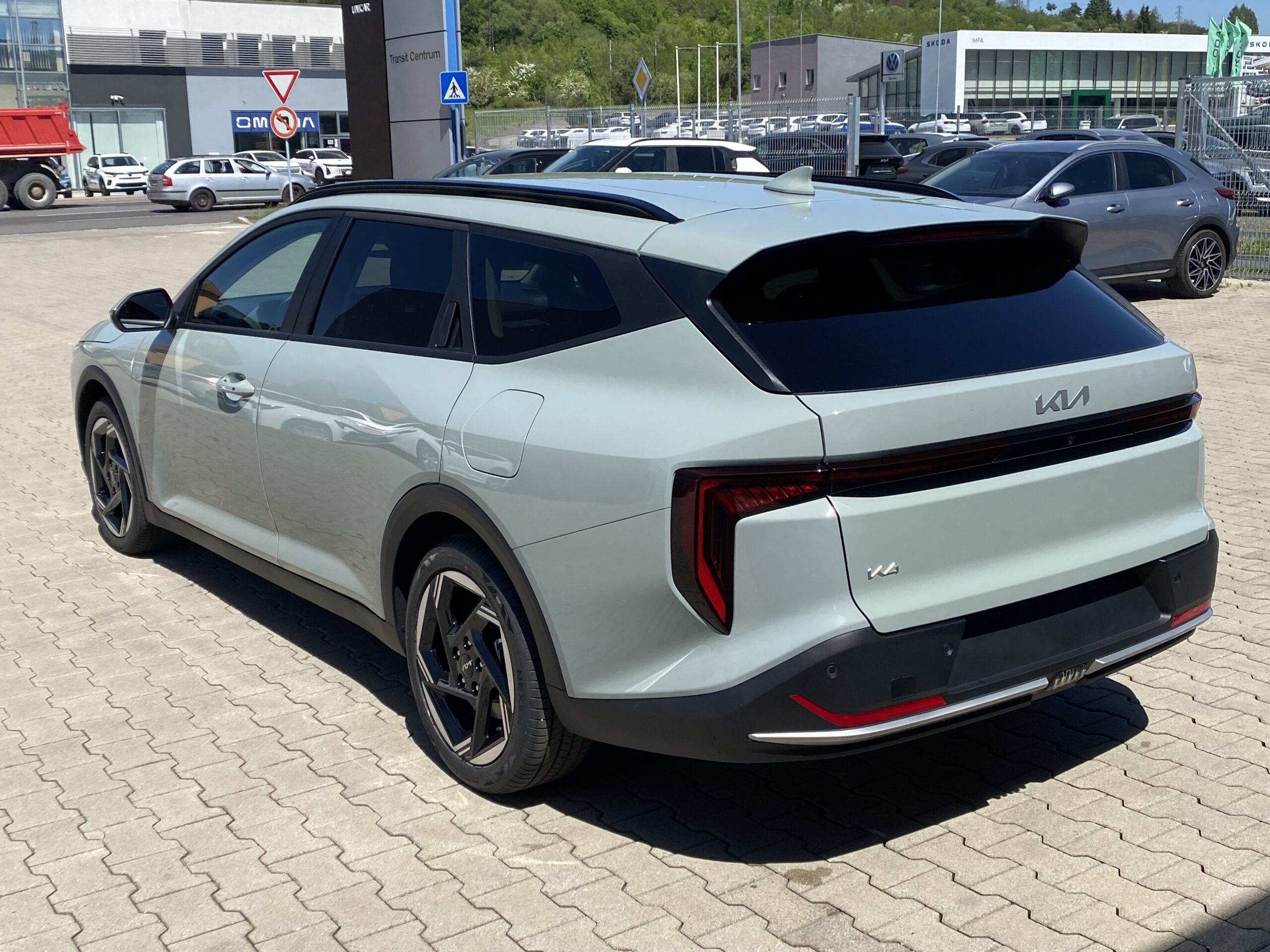 Kia K4 SW - Image 4