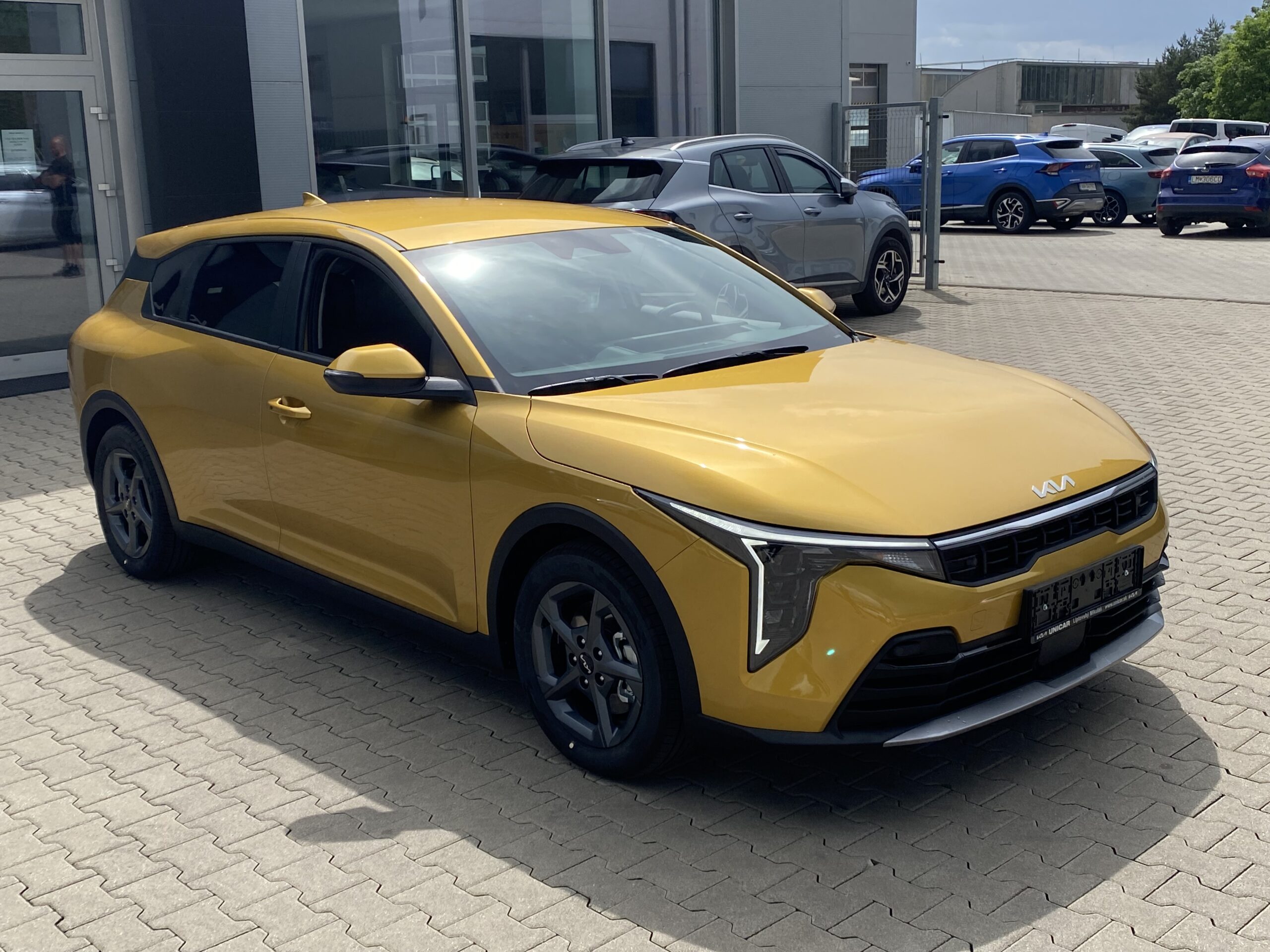 Kia K4 - Image 2