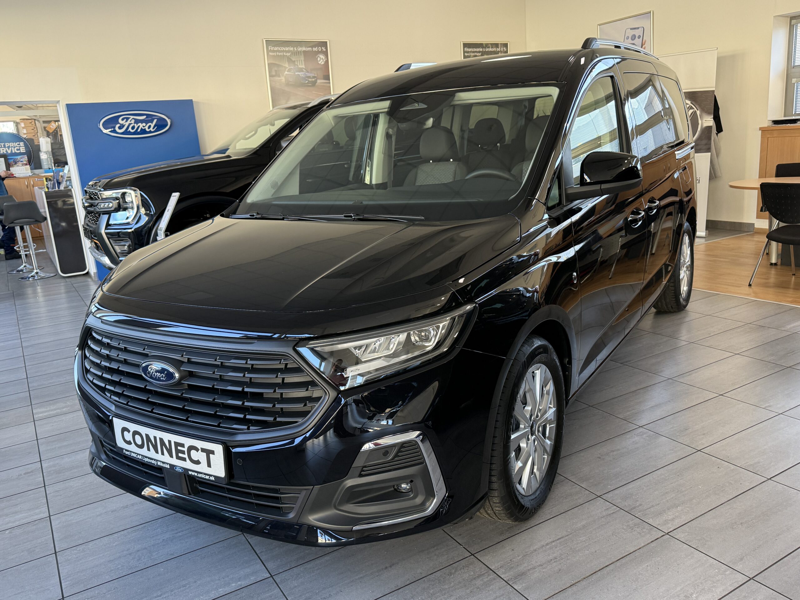 Ford TOURNEO CONNECT 2.0 EcoBlue 122k A7 (90kW) – FWD Grand Tourneo Titanium - Image 2