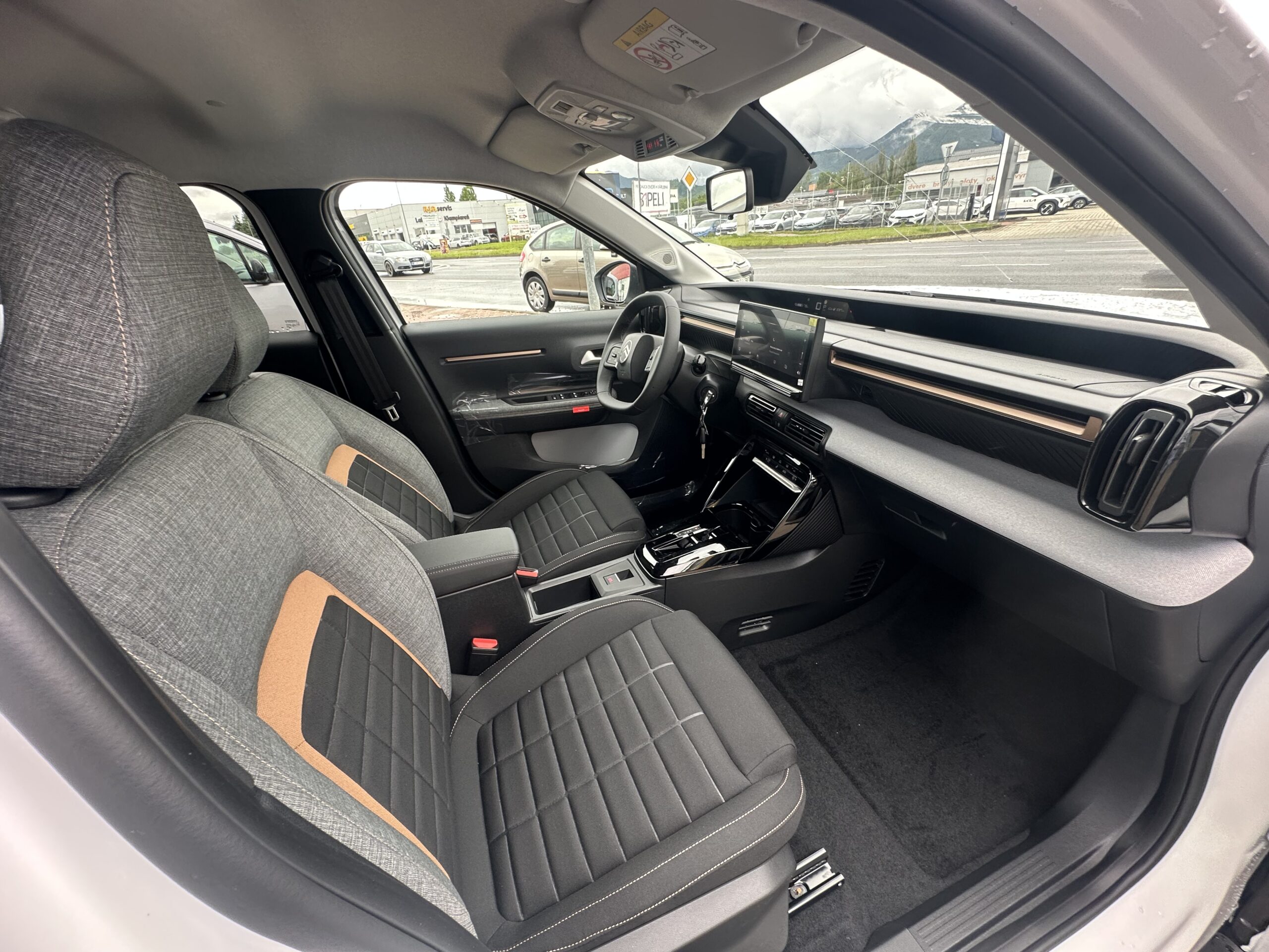 Citroen eC3 Aircross - Image 6